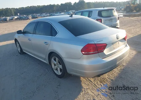 2015 Volkswagen Passat 1.8T Limited Edition from USA, damaged, VIN 1VWAT7A31FC114512